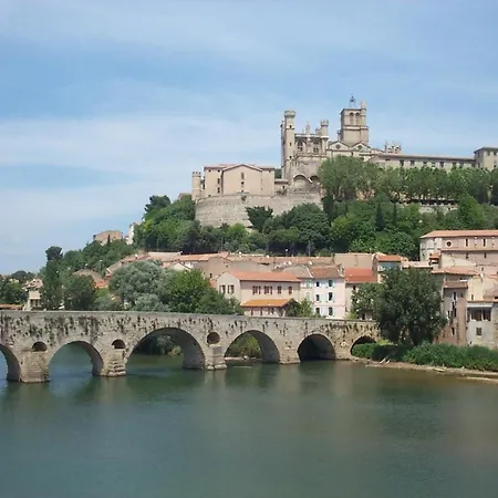 Chateau De Rouvignac Bed & Breakfast